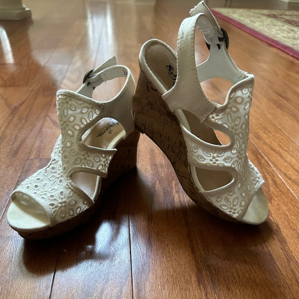 Women shoes